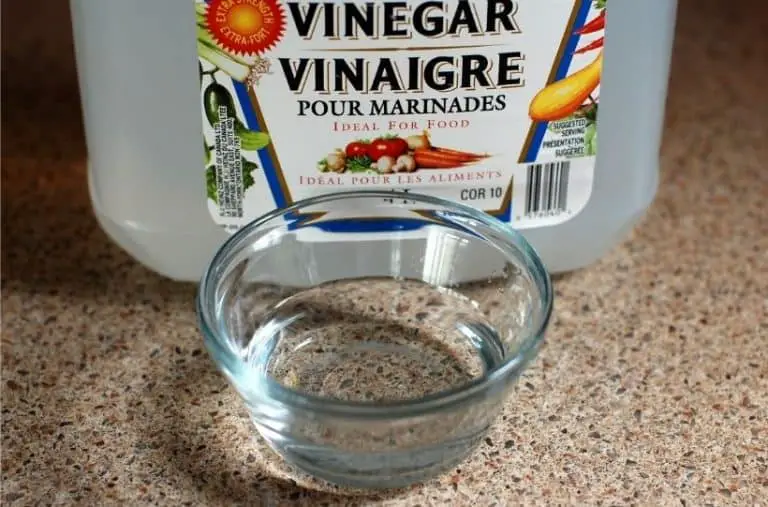 How to Use Vinegar in the Garden
